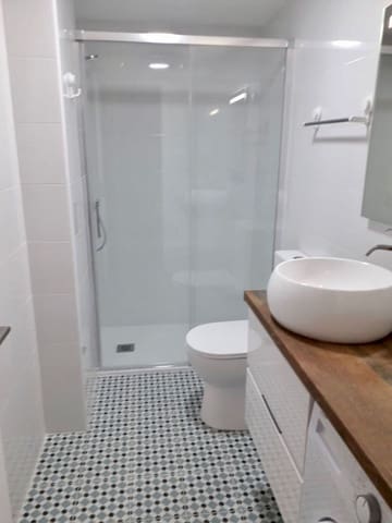 Lejlighed til leje i Barrio Alto - San Félix - Oliveros - Altamira, Almería by - € 500 (Ref: 9621826)