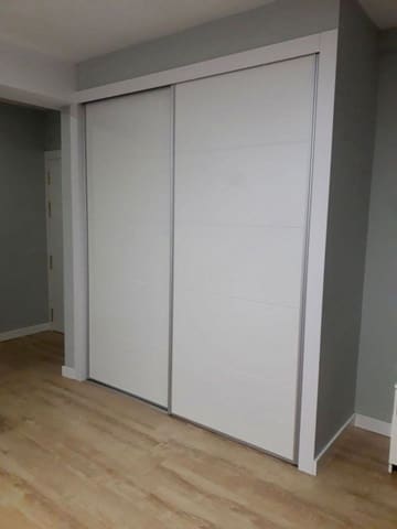 Lejlighed til leje i Barrio Alto - San Félix - Oliveros - Altamira, Almería by - € 500 (Ref: 9621826)