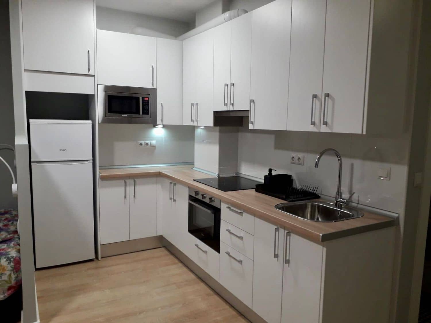 Lejlighed til leje i Almeria by - € 500 (Ref: 9621826)