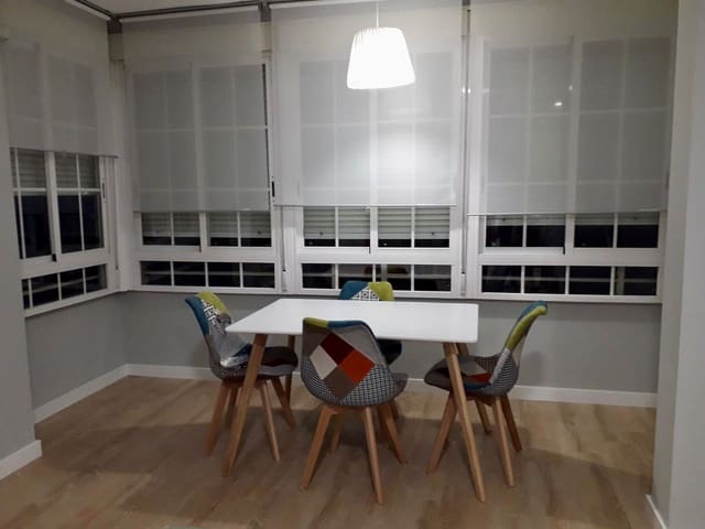 Lejlighed til leje i Barrio Alto - San Félix - Oliveros - Altamira, Almería by - € 500 (Ref: 9621826)