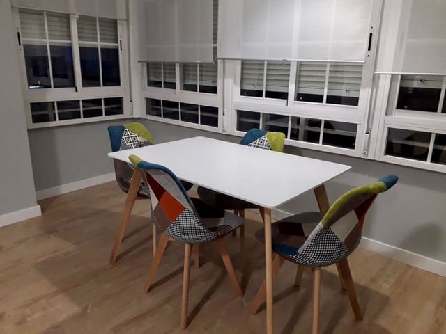 Lejlighed til leje i Barrio Alto - San Félix - Oliveros - Altamira, Almería by - € 500 (Ref: 9621826)