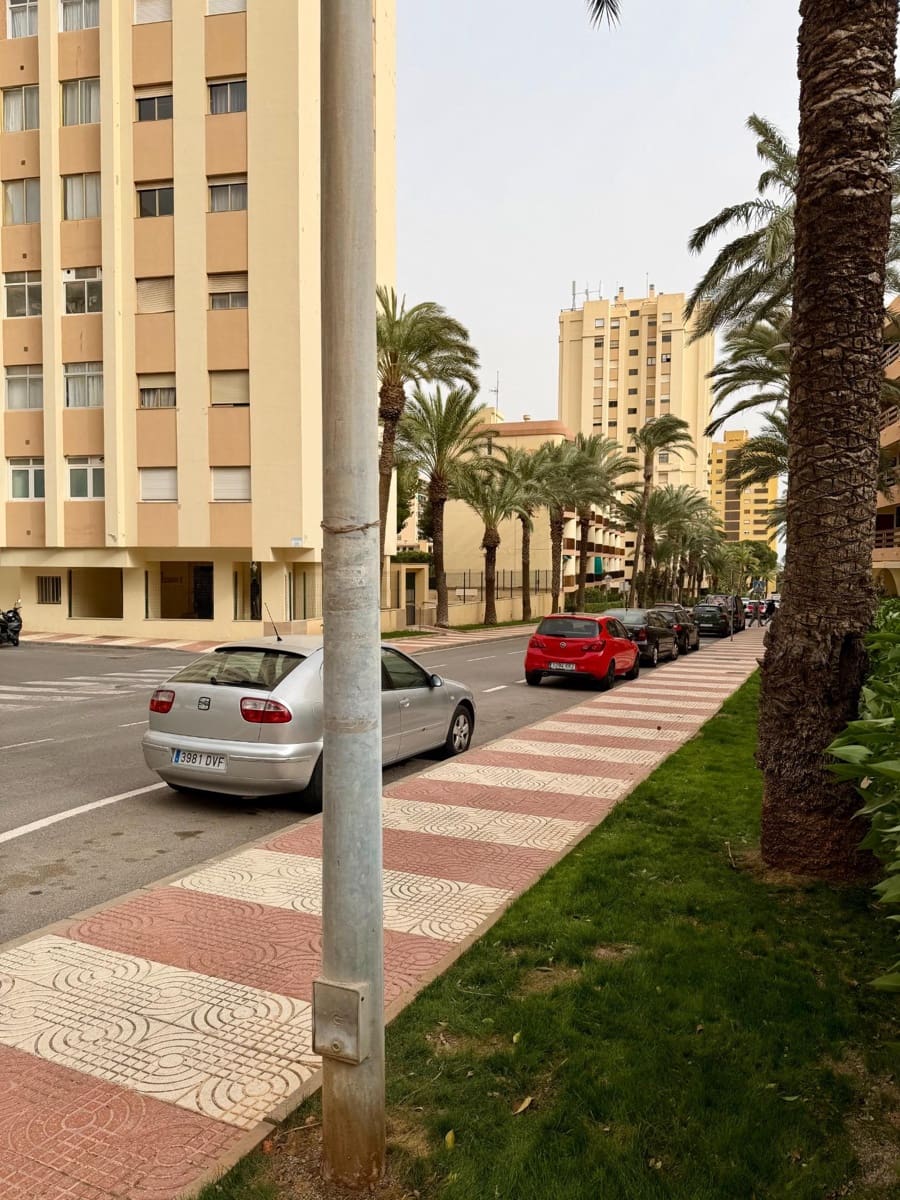 Piso de 3 habitaciones en Aguadulce (Almeria) en venta con piscina - 350.000 € (Ref: 9656254)