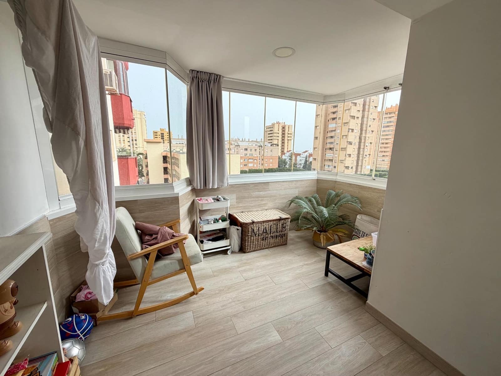 Piso de 3 habitaciones en Aguadulce (Almeria) en venta con piscina - 350.000 € (Ref: 9656254)