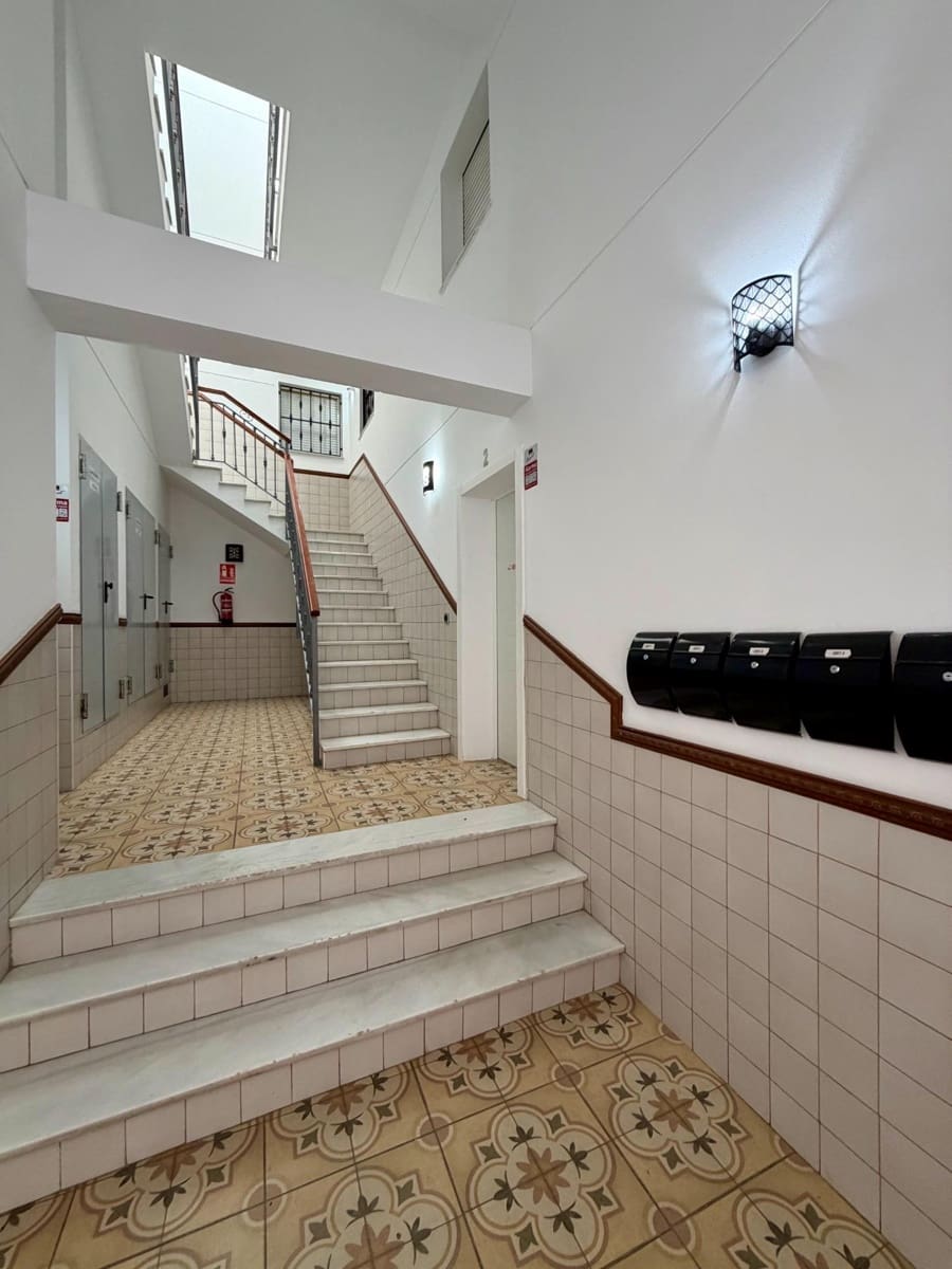 2 sovrum Lägenhet till salu i Almeria stad - 214 999 € (Ref: 9656255)