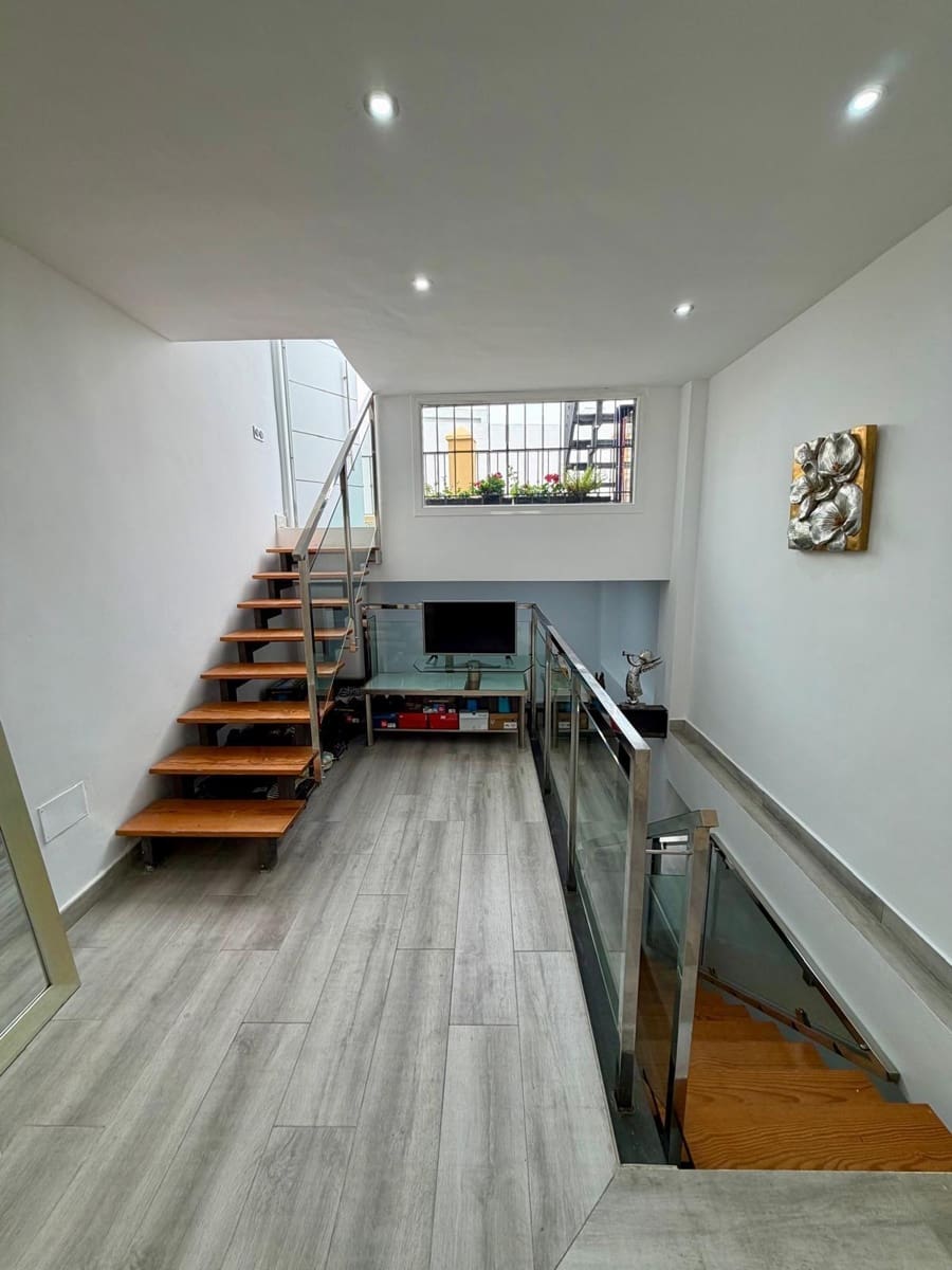 3 soverom Penthouse til salgs i Almeria by - € 285 900 (Ref: 9770774)