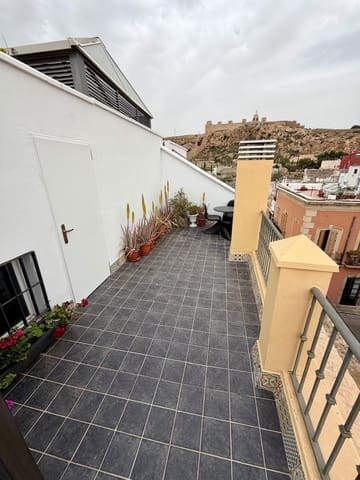 3 soverom Penthouse til salgs i Centro, Almería by - € 285 900 (Ref: 9770774)