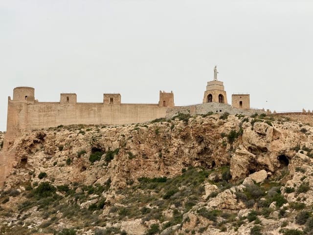 3 soverom Penthouse til salgs i Centro, Almería by - € 285 900 (Ref: 9770774)