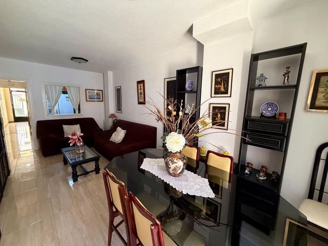 2 bedroom Apartment for sale in Aguadulce (Almeria), Roquetas de Mar with pool - € 180,000 (Ref: 9785975)