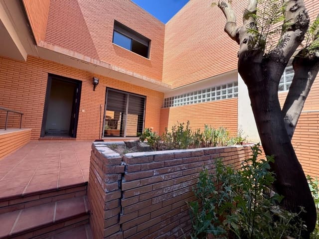 3 sovrum Radhus till salu i Huércal de Almería - 289 000 € (Ref: 9785976)