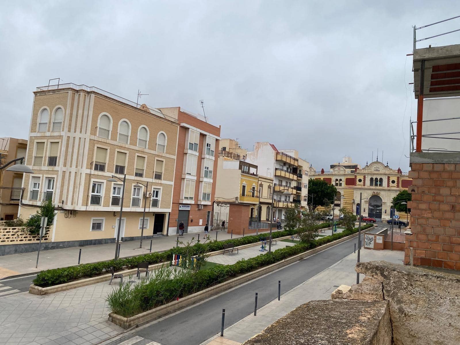 Villa te koop in Almeria stad - € 179.000 (Ref: 9816008)
