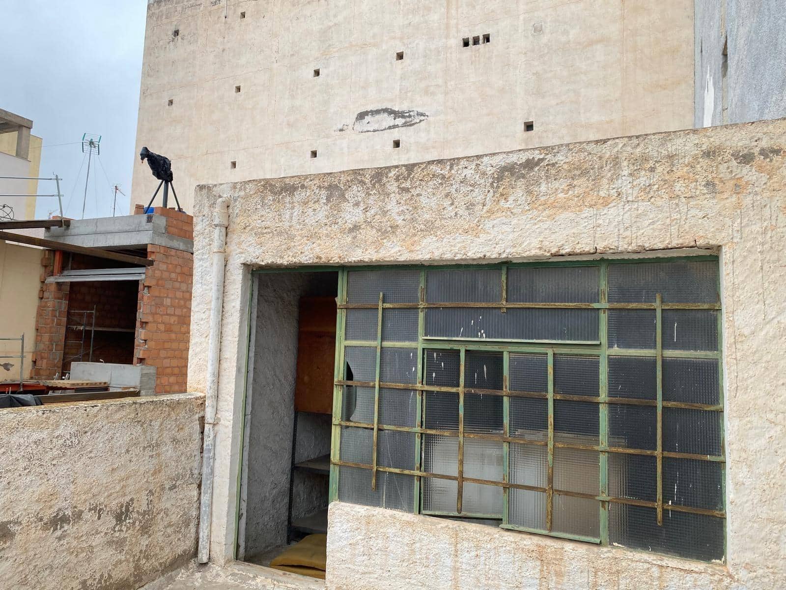 Villa te koop in Almeria stad - € 179.000 (Ref: 9816008)