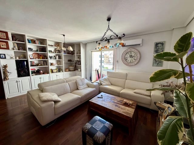 3 soveværelse Lejlighed til salg i Almería by - € 294.000 (Ref: 9865360)