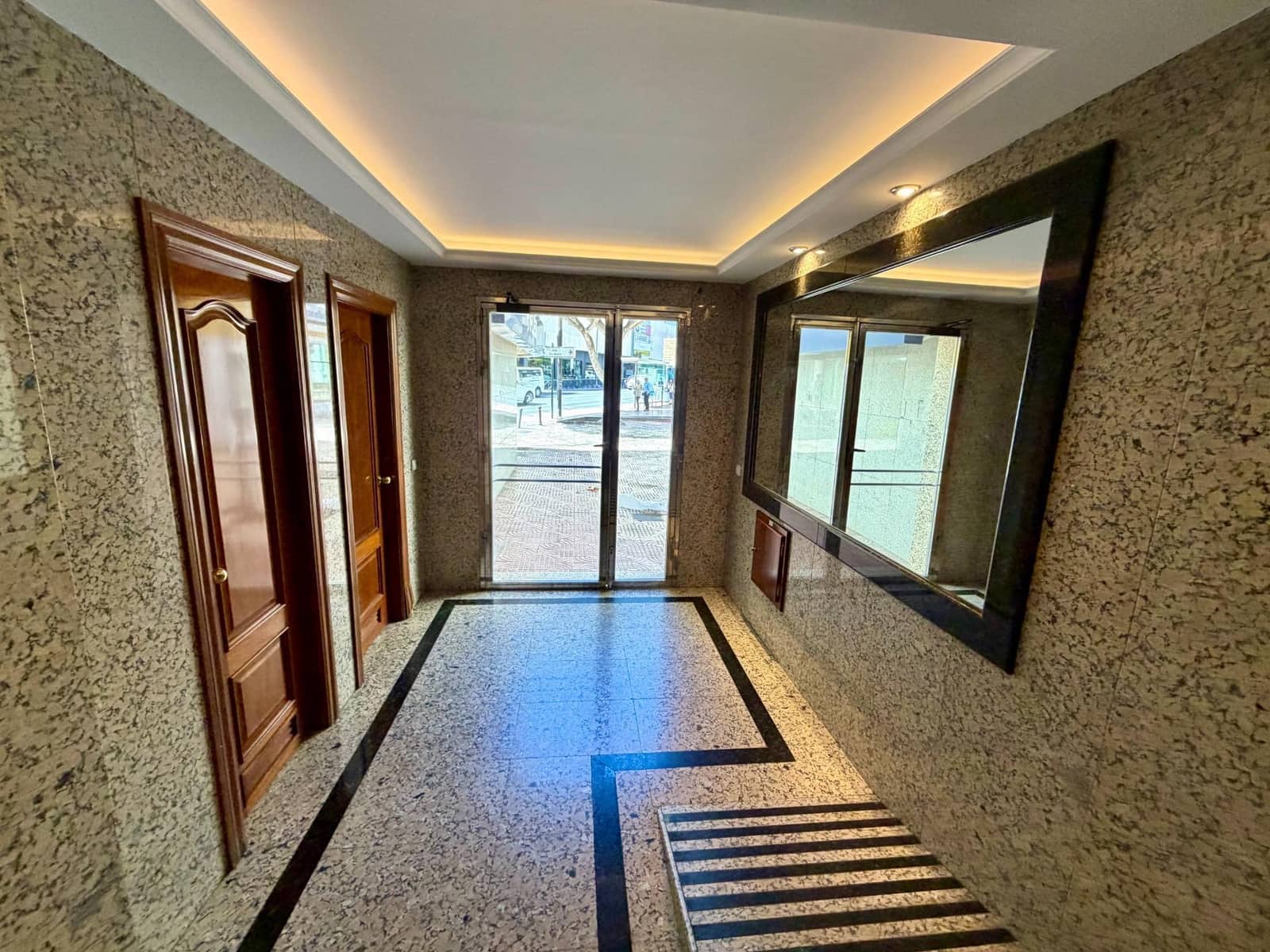3 soveværelse Lejlighed til salg i Almeria by - € 294.000 (Ref: 9865360)