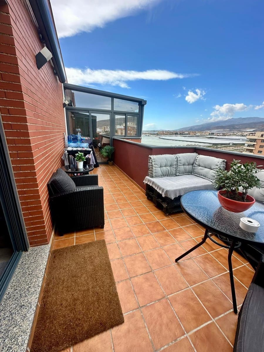 2 slaapkamer Penthouse te koop in Aguadulce (Almeria) met zwembad - € 240.000 (Ref: 9870254)