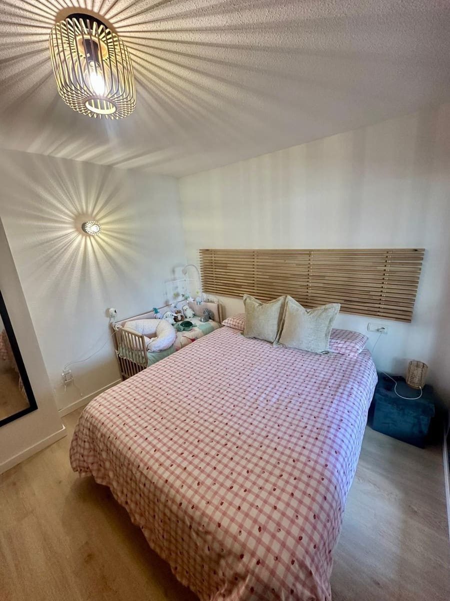 2 slaapkamer Penthouse te koop in Aguadulce (Almeria) met zwembad - € 240.000 (Ref: 9870254)