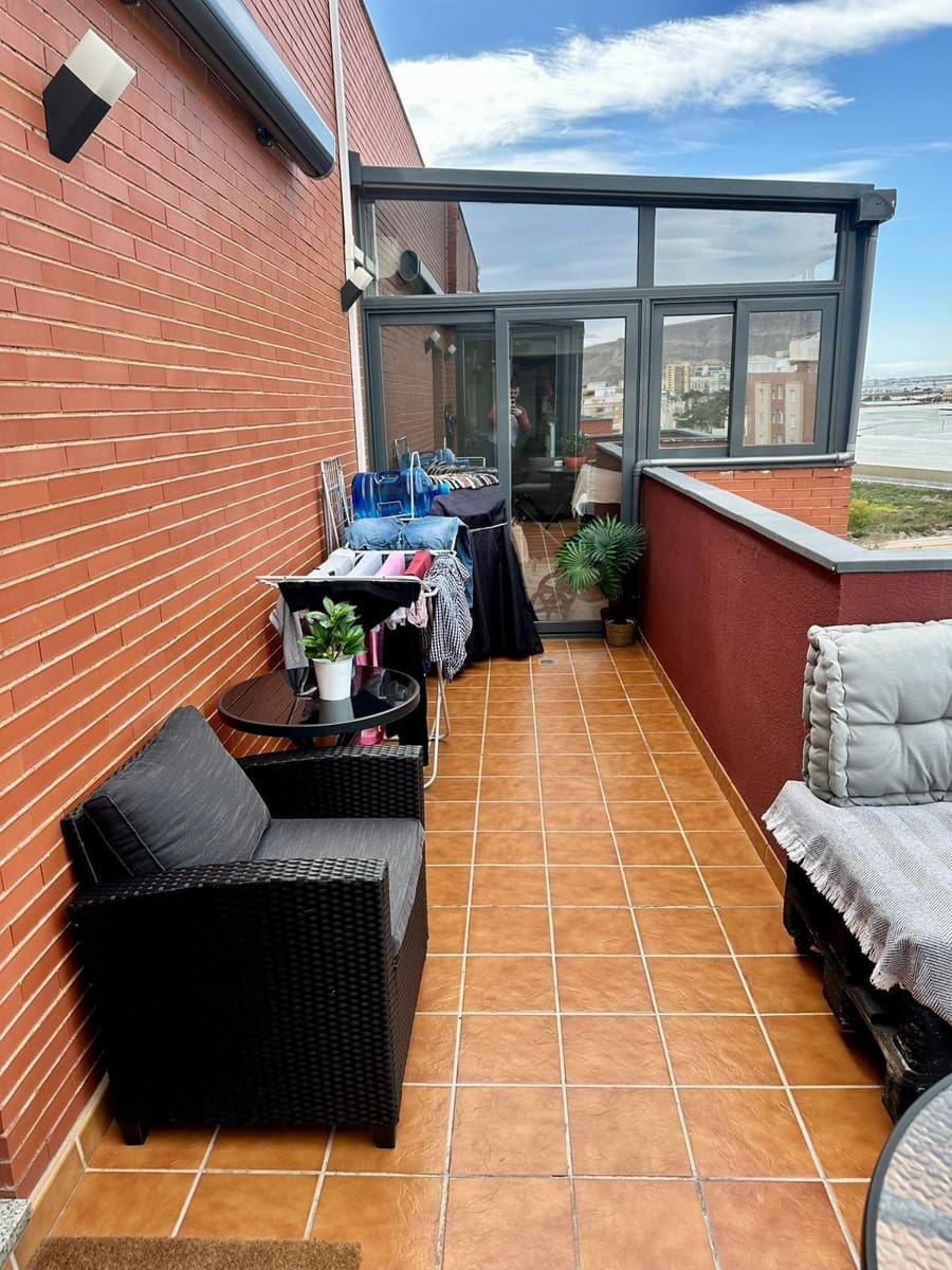 2 slaapkamer Penthouse te koop in Aguadulce (Almeria) met zwembad - € 240.000 (Ref: 9870254)