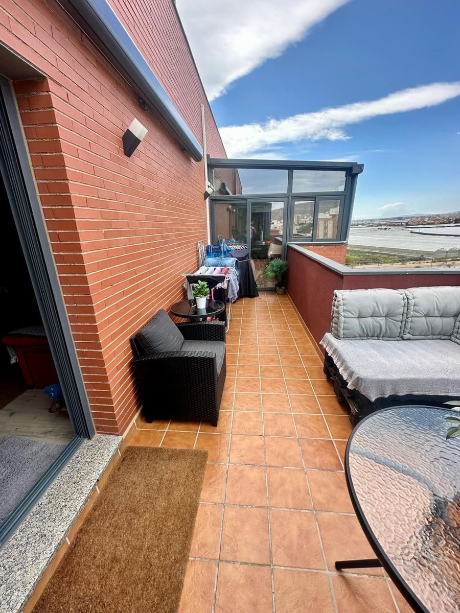 2 slaapkamer Penthouse te koop in Aguadulce (Almeria) met zwembad - € 240.000 (Ref: 9870254)