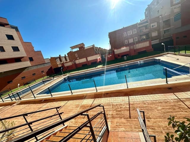 2 slaapkamer Penthouse te koop in Aguadulce (Almeria), Roquetas de Mar met zwembad - € 240.000 (Ref: 9870254)