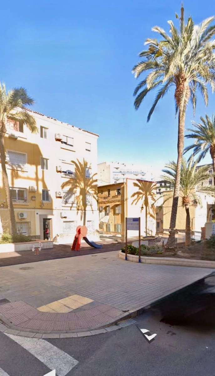 3 makuuhuone Huoneisto myytävänä paikassa Almeria kaupunki - 320 000 € (Ref: 9876582)