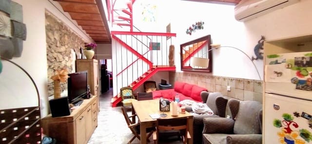 3 makuuhuone Huoneisto myytävänä paikassa Almería kaupunki - 320 000 € (Ref: 9876582)
