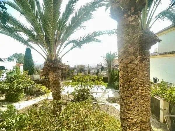5 soveværelse Villa til salg i Almeria by med swimmingpool - € 890.000 (Ref: 9878997)