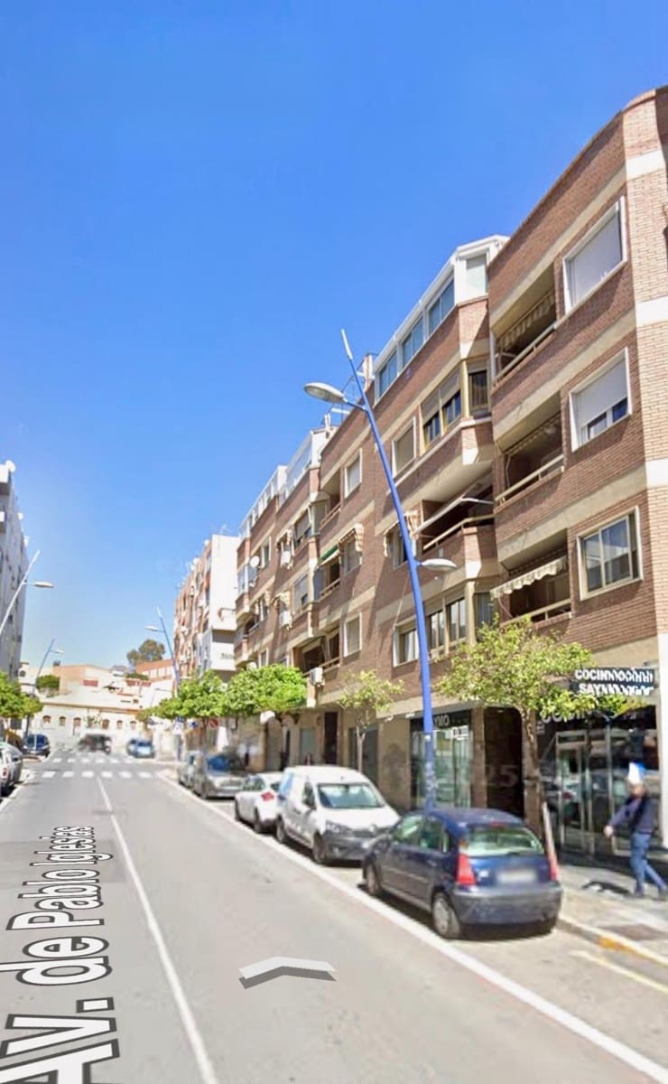 3 bedroom Flat for sale in Almeria city - € 99,000 (Ref: 9882046)