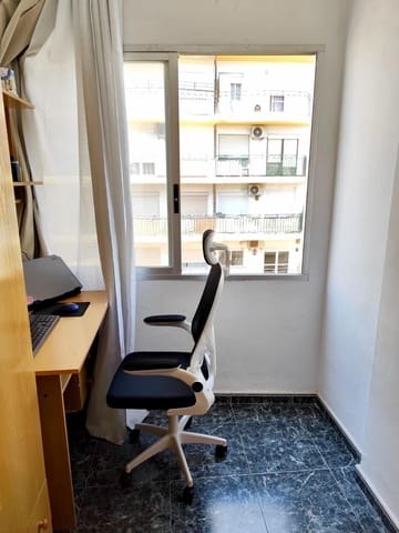 3 sovrum Lägenhet till salu i Almería stad - 99 000 € (Ref: 9882046)