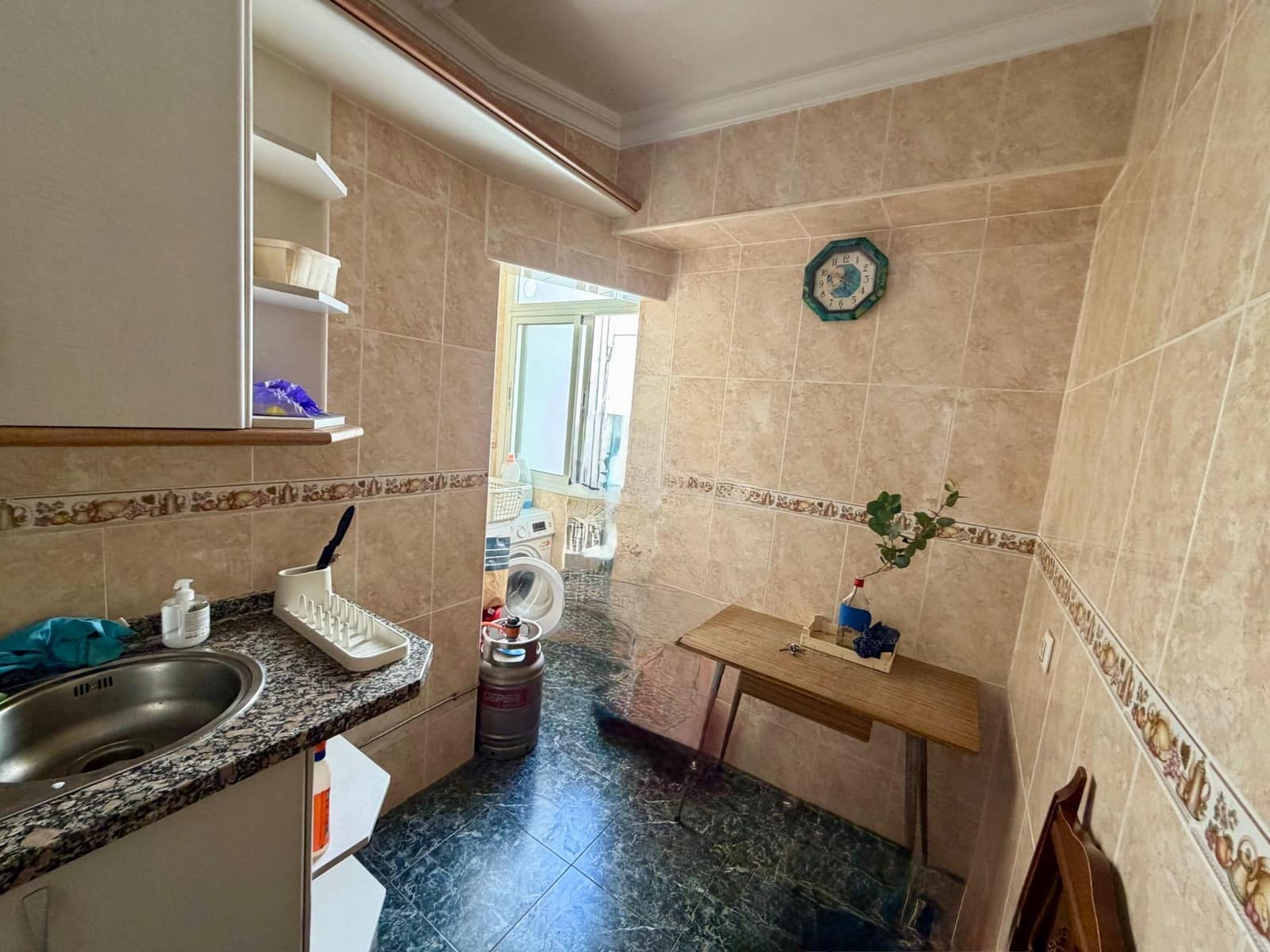 3 bedroom Flat for sale in Almeria city - € 99,000 (Ref: 9882046)