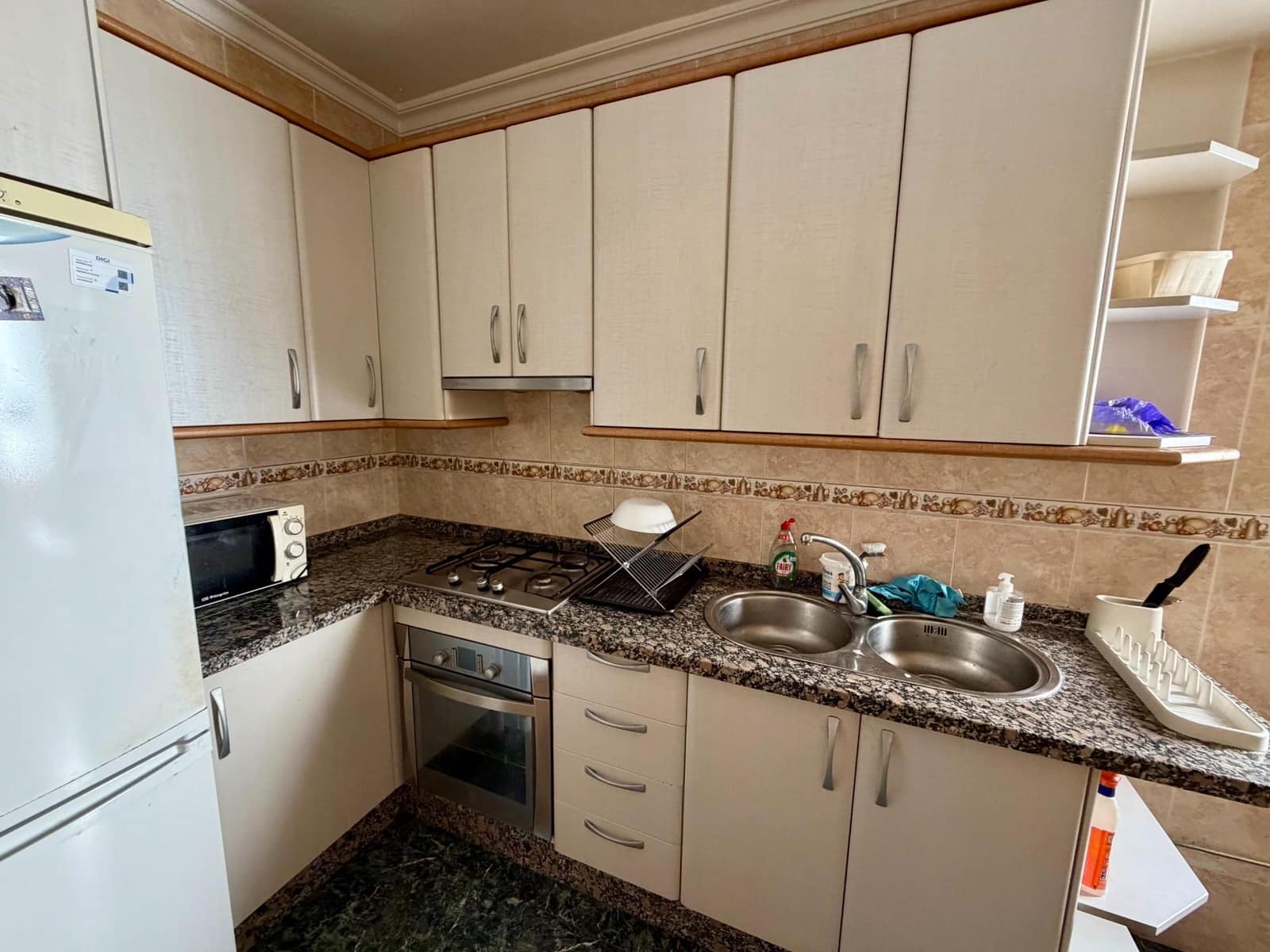 3 bedroom Flat for sale in Almeria city - € 99,000 (Ref: 9882046)