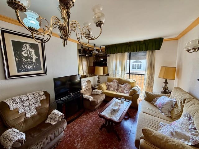 4 makuuhuone Asunto myytävänä paikassa Almería kaupunki - 225 000 € (Ref: 9894055)