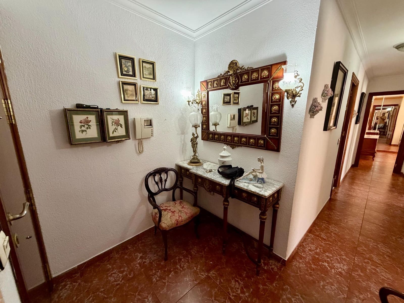 4 slaapkamer Flat te koop in Almeria stad - € 225.000 (Ref: 9894055)