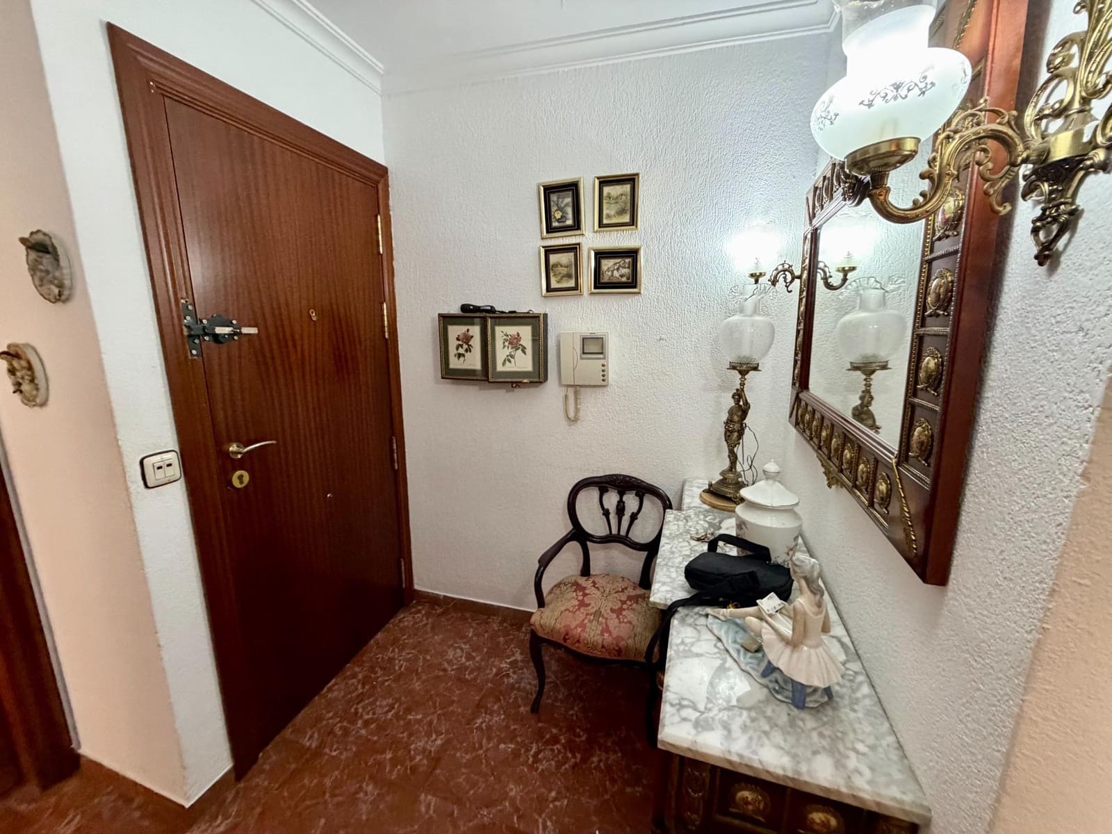 4 slaapkamer Flat te koop in Almeria stad - € 225.000 (Ref: 9894055)