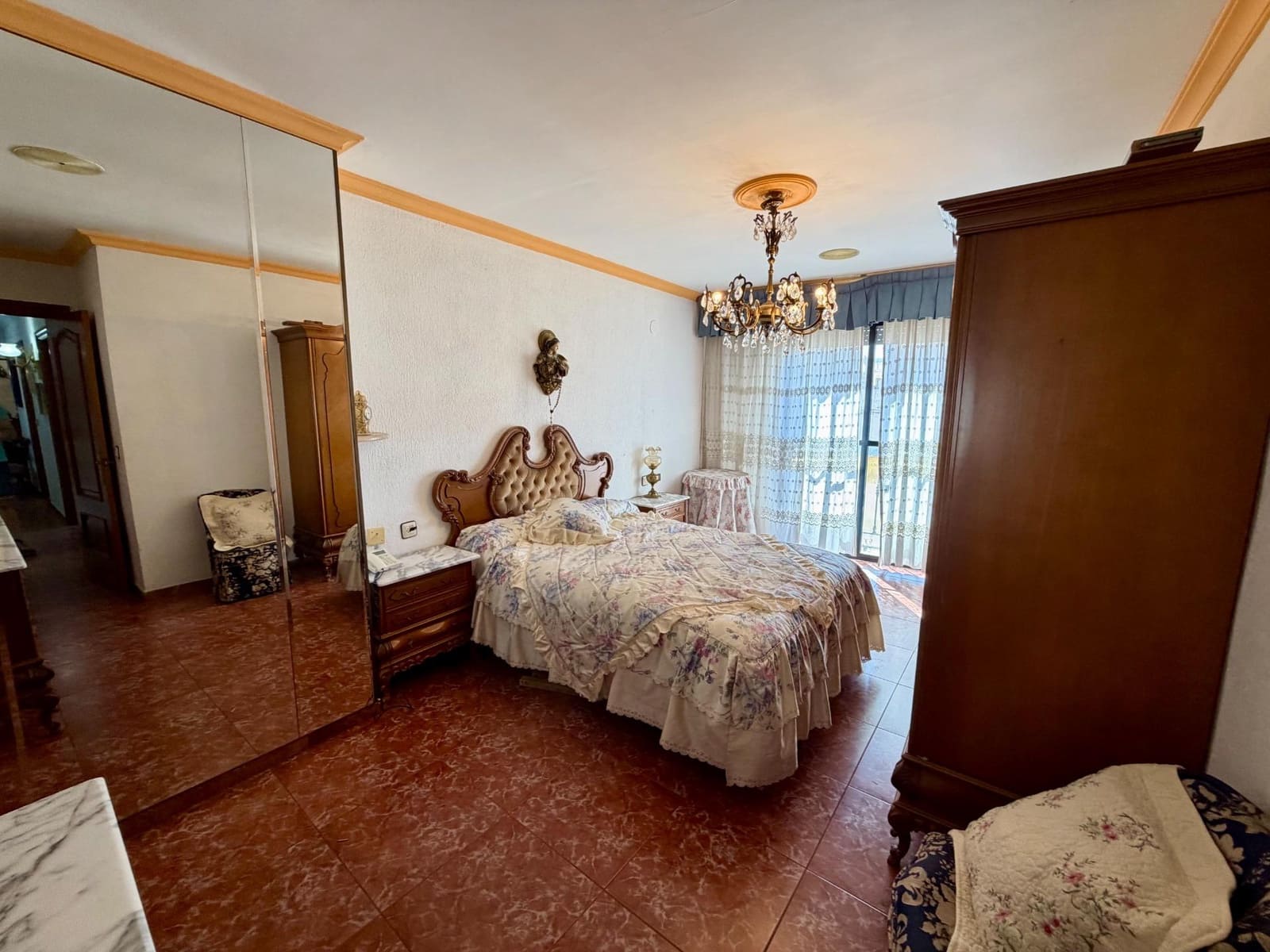 4 slaapkamer Flat te koop in Almeria stad - € 225.000 (Ref: 9894055)