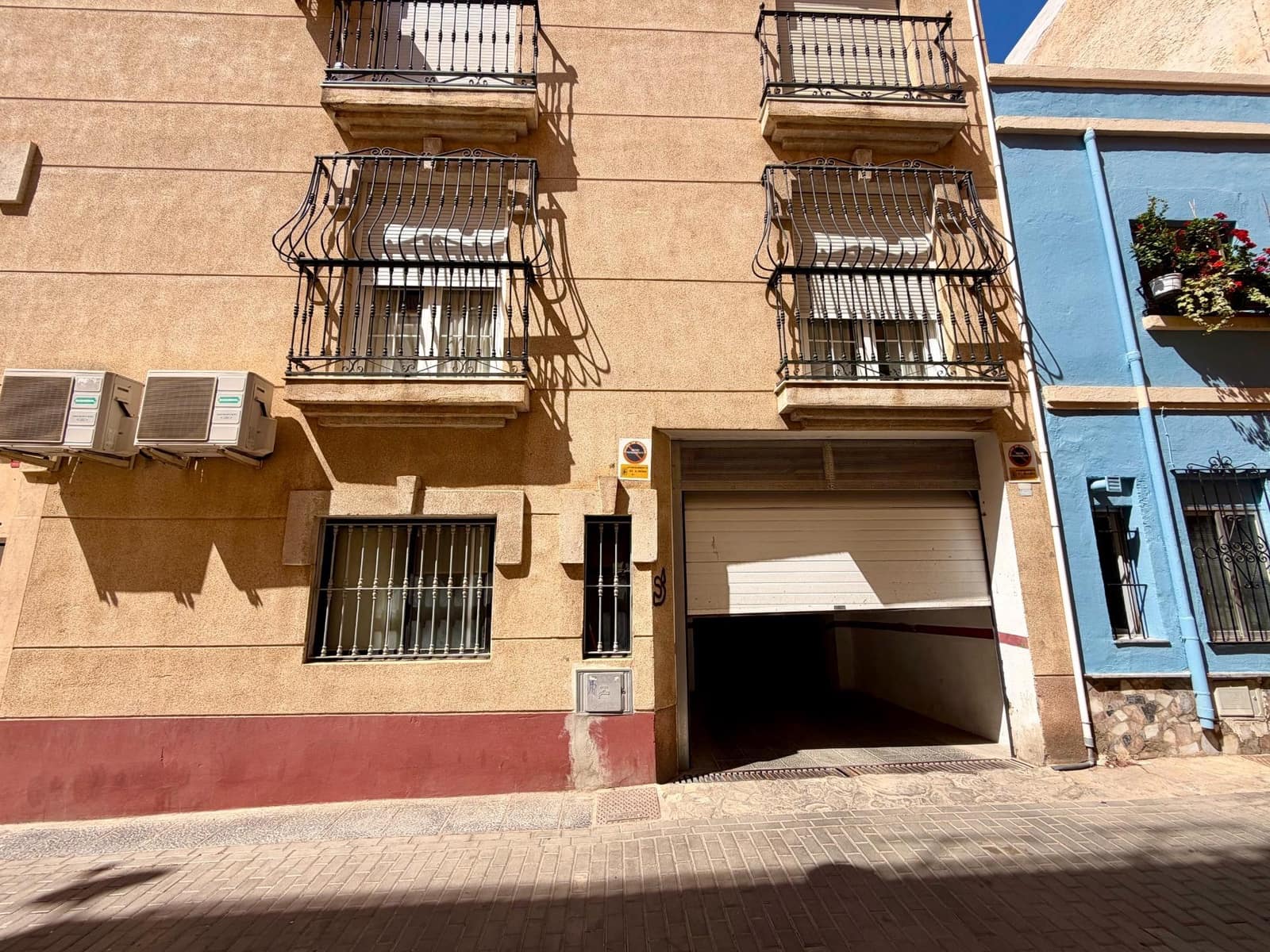 4 slaapkamer Flat te koop in Almeria stad - € 225.000 (Ref: 9894055)