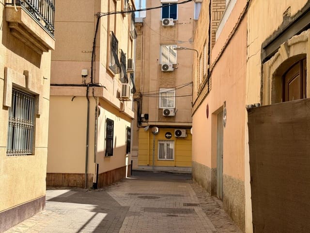 4 makuuhuone Asunto myytävänä paikassa Almería kaupunki - 225 000 € (Ref: 9894055)