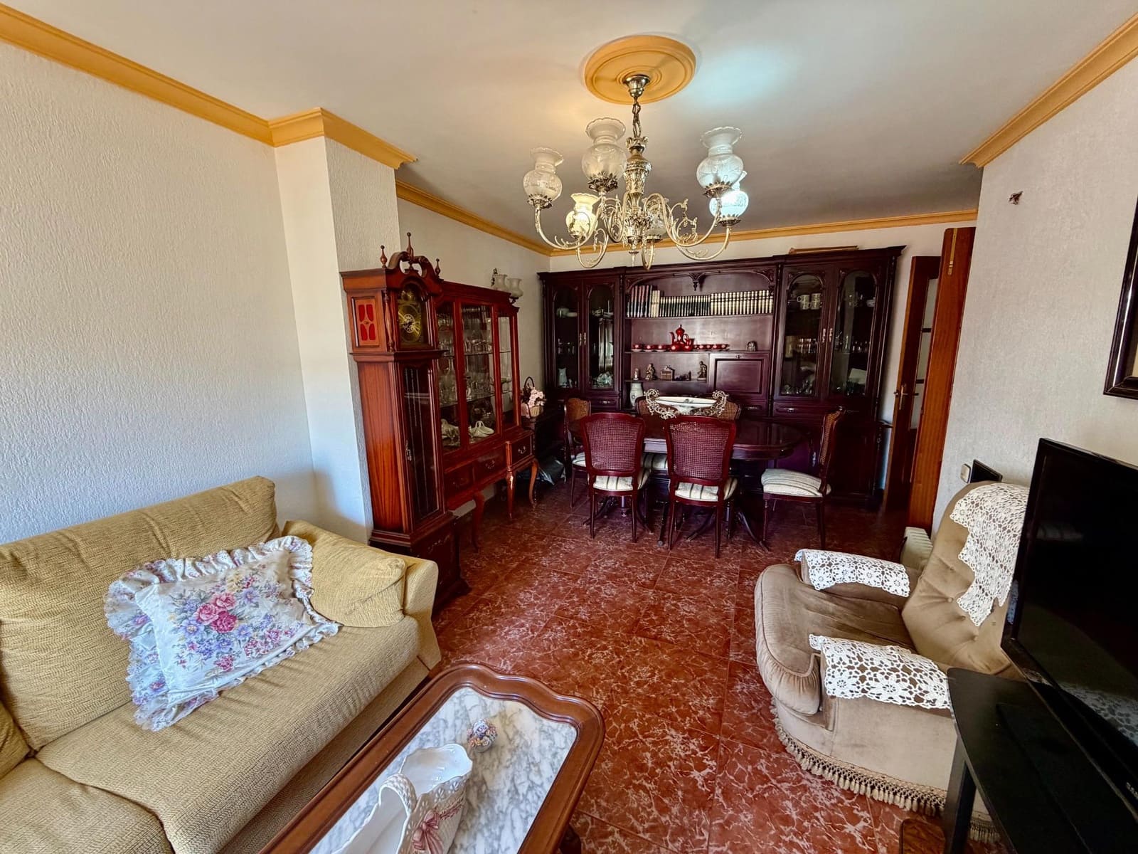 4 slaapkamer Flat te koop in Almeria stad - € 225.000 (Ref: 9894055)