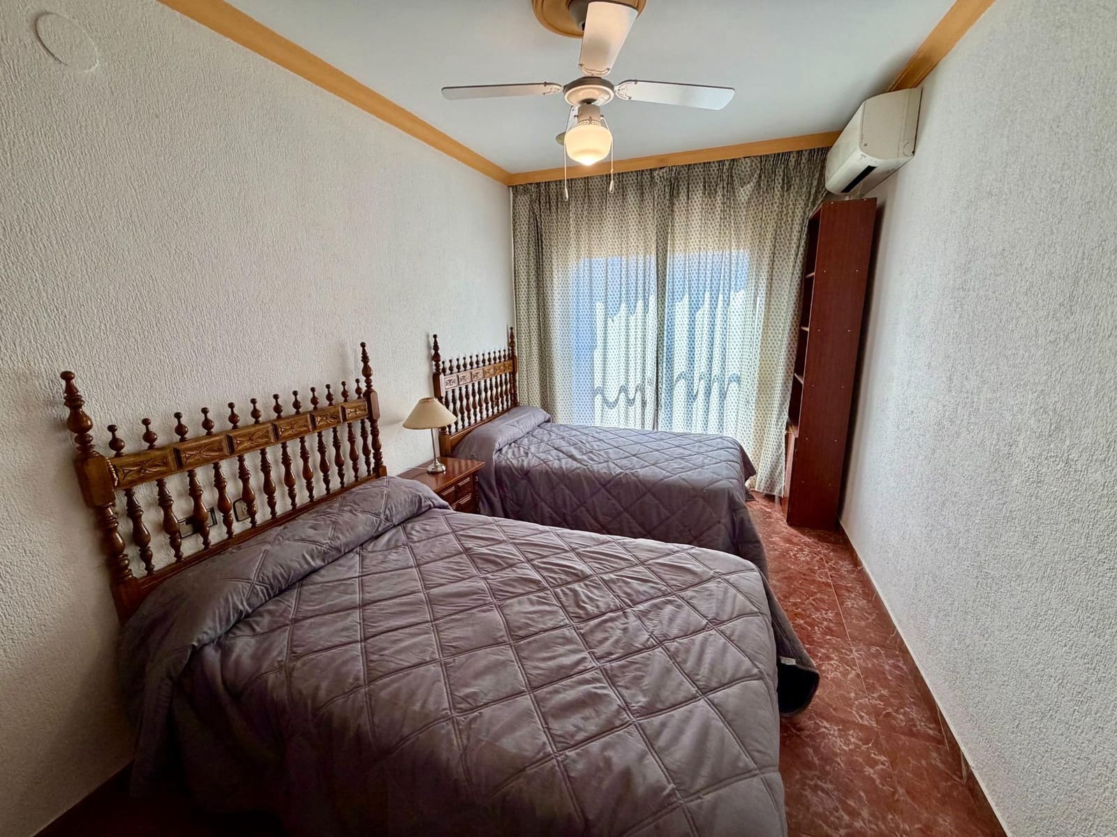 4 slaapkamer Flat te koop in Almeria stad - € 225.000 (Ref: 9894055)