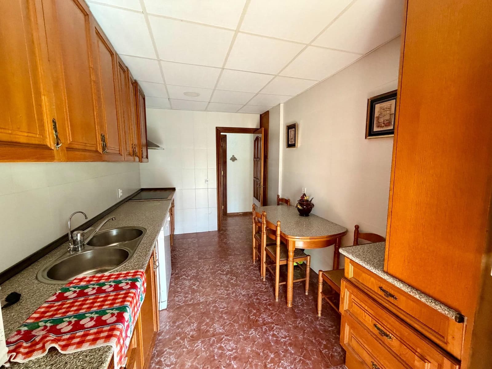 4 slaapkamer Flat te koop in Almeria stad - € 225.000 (Ref: 9894055)