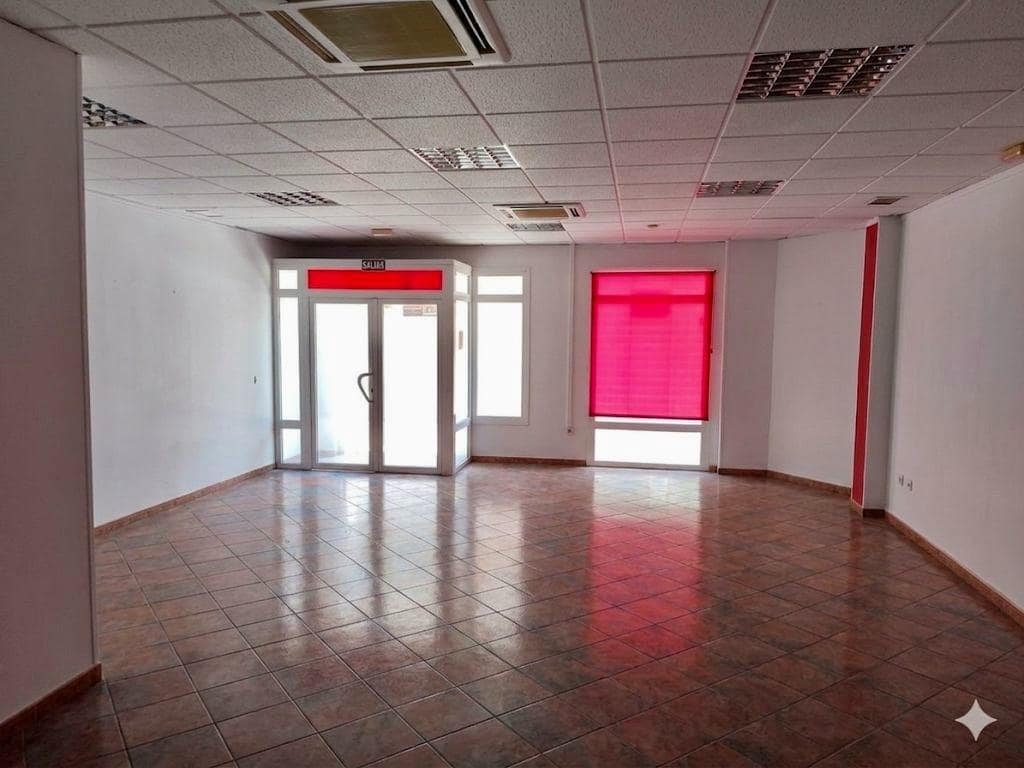 Local Comercial en Huércal de Almería en venta - 139.000 € (Ref: 9896480)