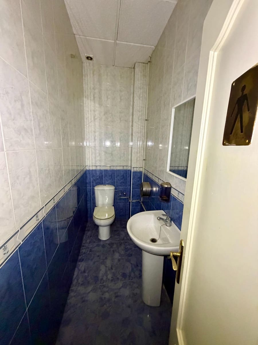 Local Comercial en Huércal de Almería en venta - 139.000 € (Ref: 9896480)