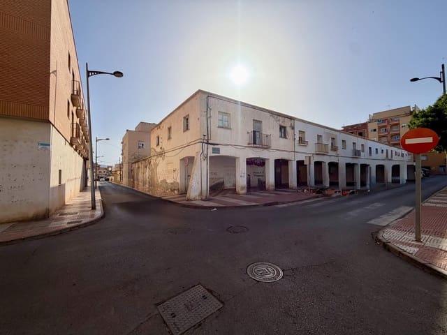 6 quarto Comercial para venda em Roquetas de Mar - 215 000 € (Ref: 9922453)