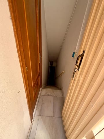 Garage til salg i Centro, Almería by - € 25.000 (Ref: 9948066)