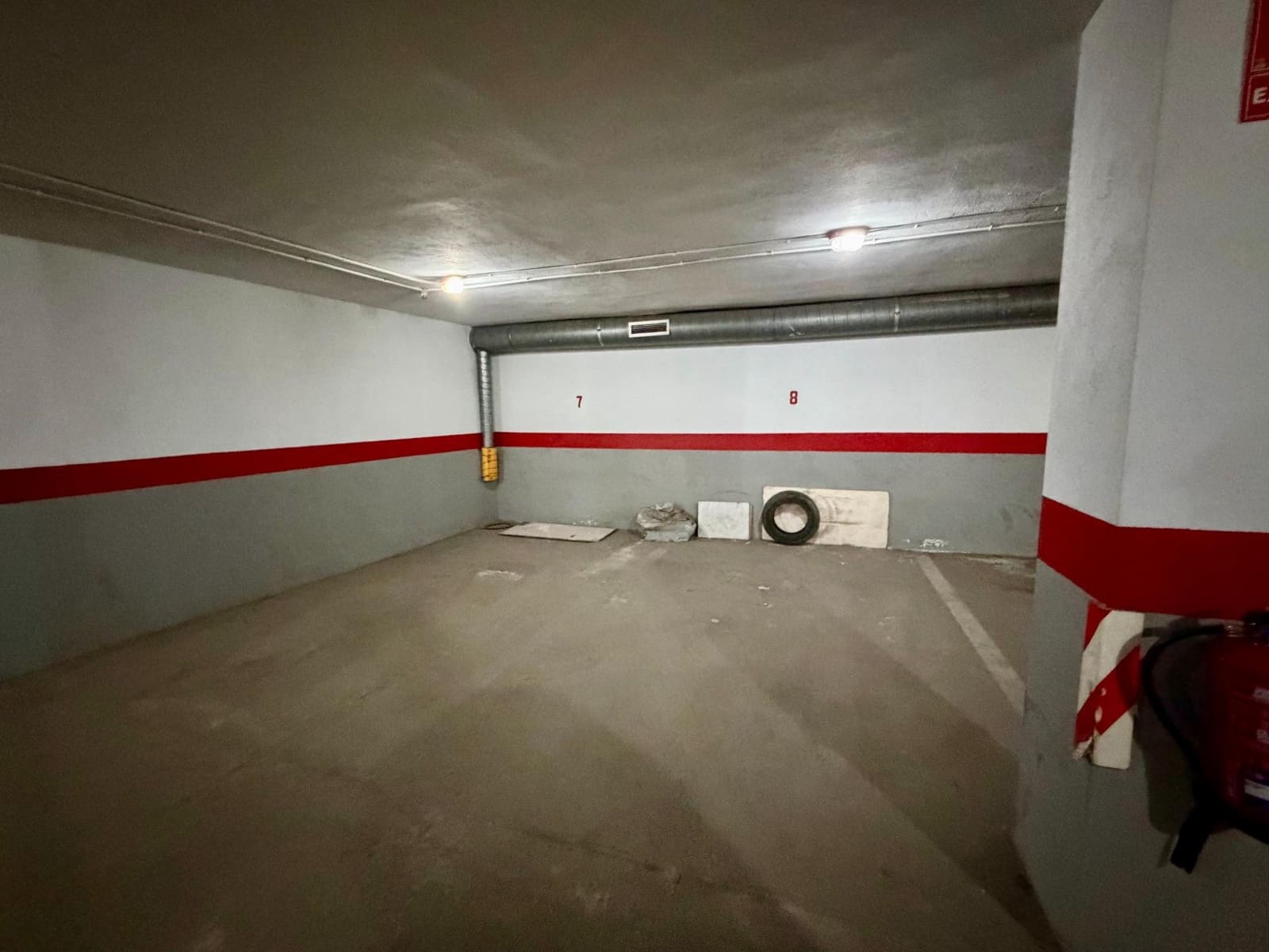 Garage til salg i Almeria by - € 25.000 (Ref: 9948066)