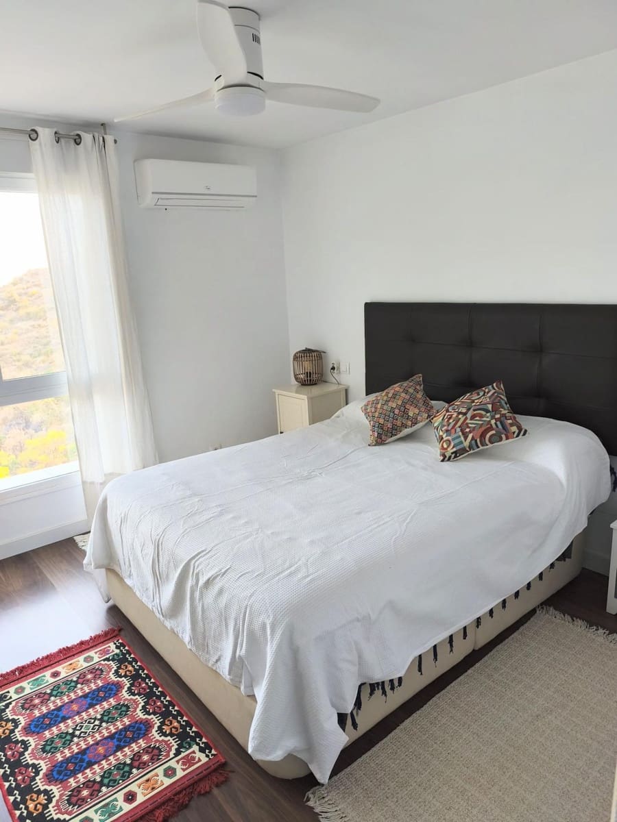 2 sovrum Lägenhet till salu i Almeria stad med pool - 205 000 € (Ref: 9948067)