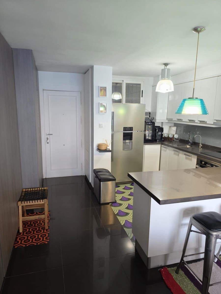2 sovrum Lägenhet till salu i Almeria stad med pool - 205 000 € (Ref: 9948067)