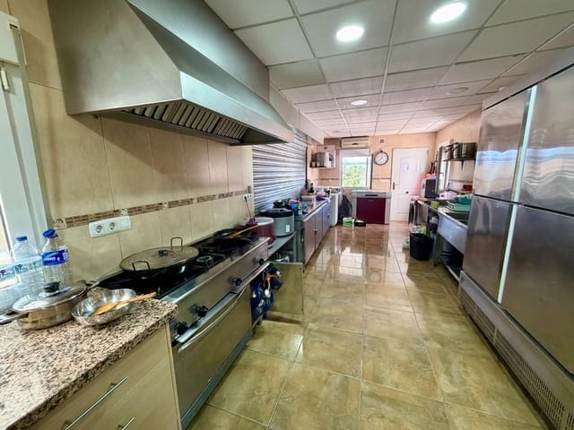 5 sovrum Villa till salu i Huércal de Almería med garage - 320 000 € (Ref: 9949935)