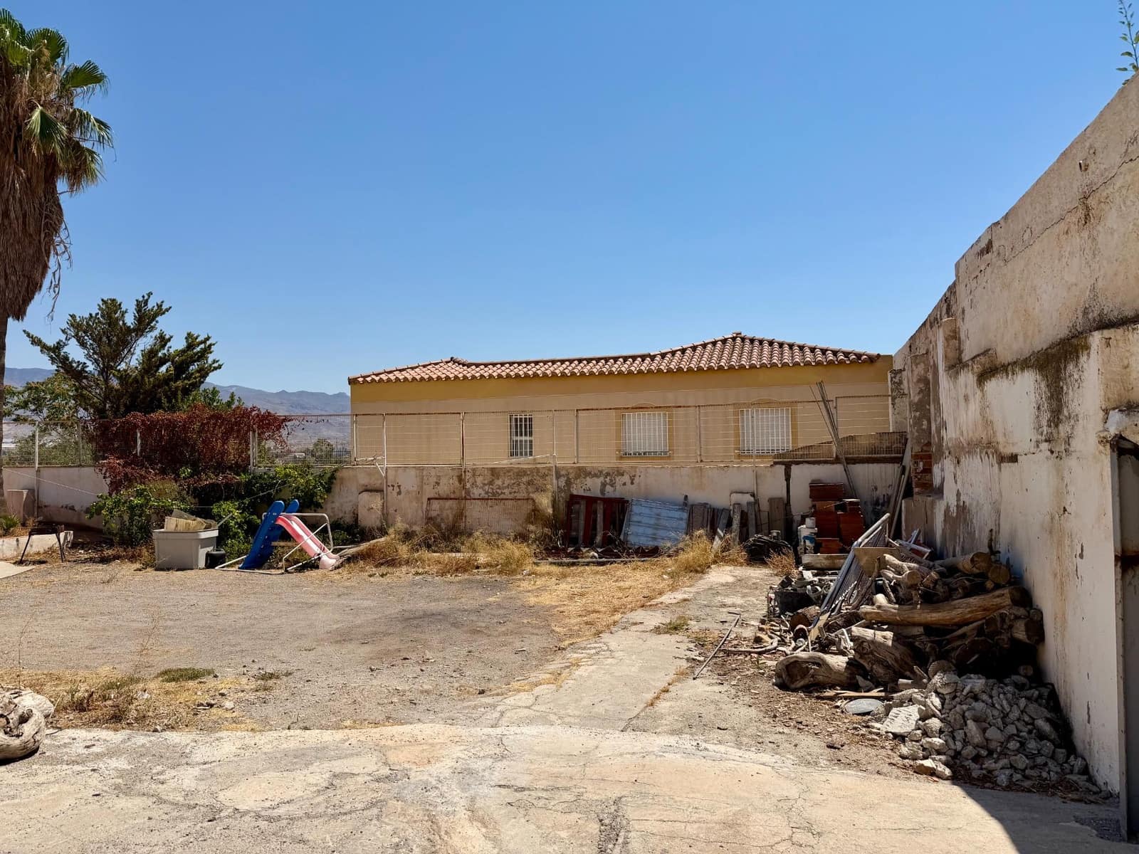 5 sovrum Villa till salu i Huercal de Almeria med garage - 320 000 € (Ref: 9949935)