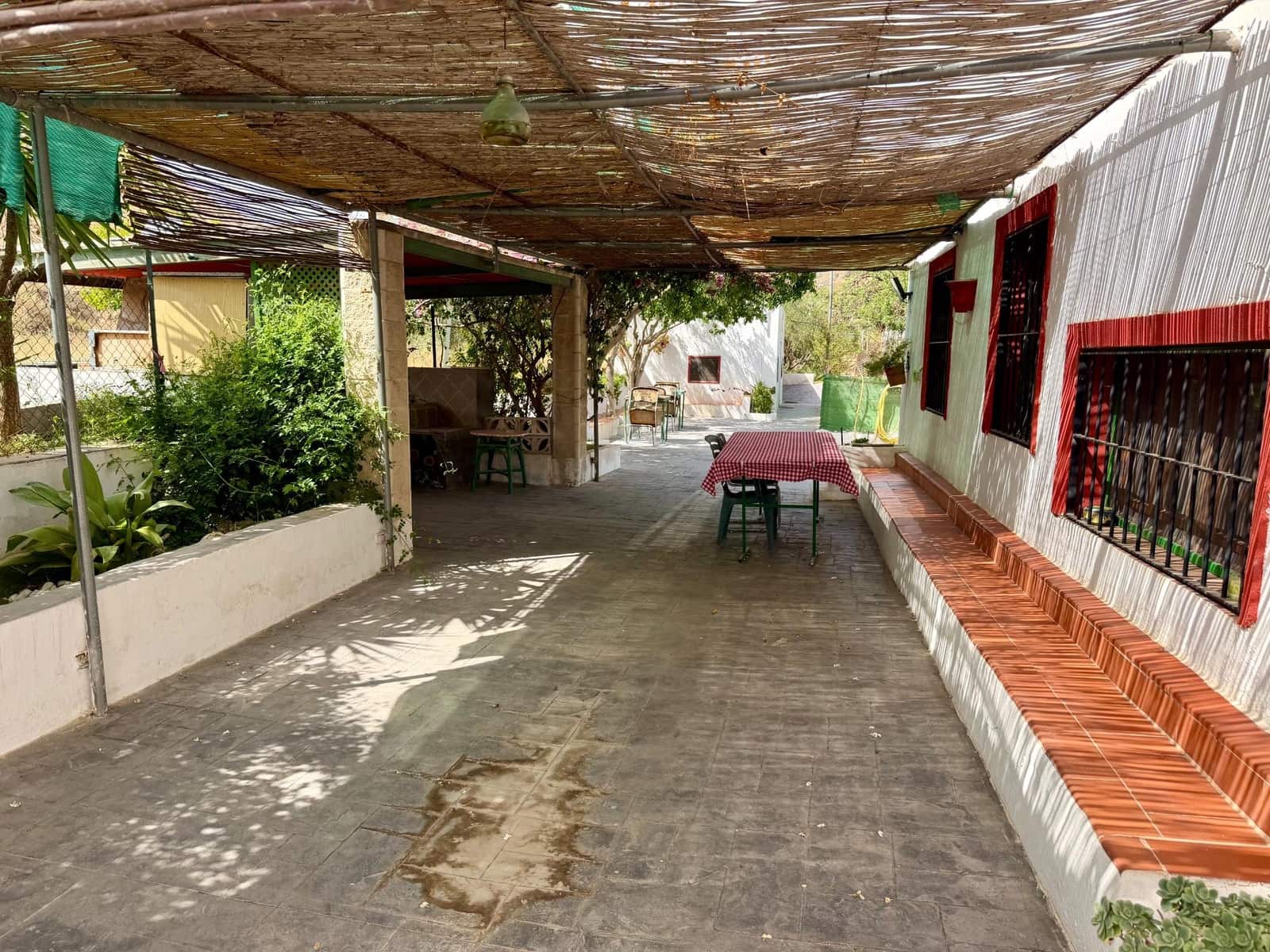 4 sypialnia Finka/Dom wiejski na sprzedaż w Gador z basenem - 595 000 € (Ref: 9966743)