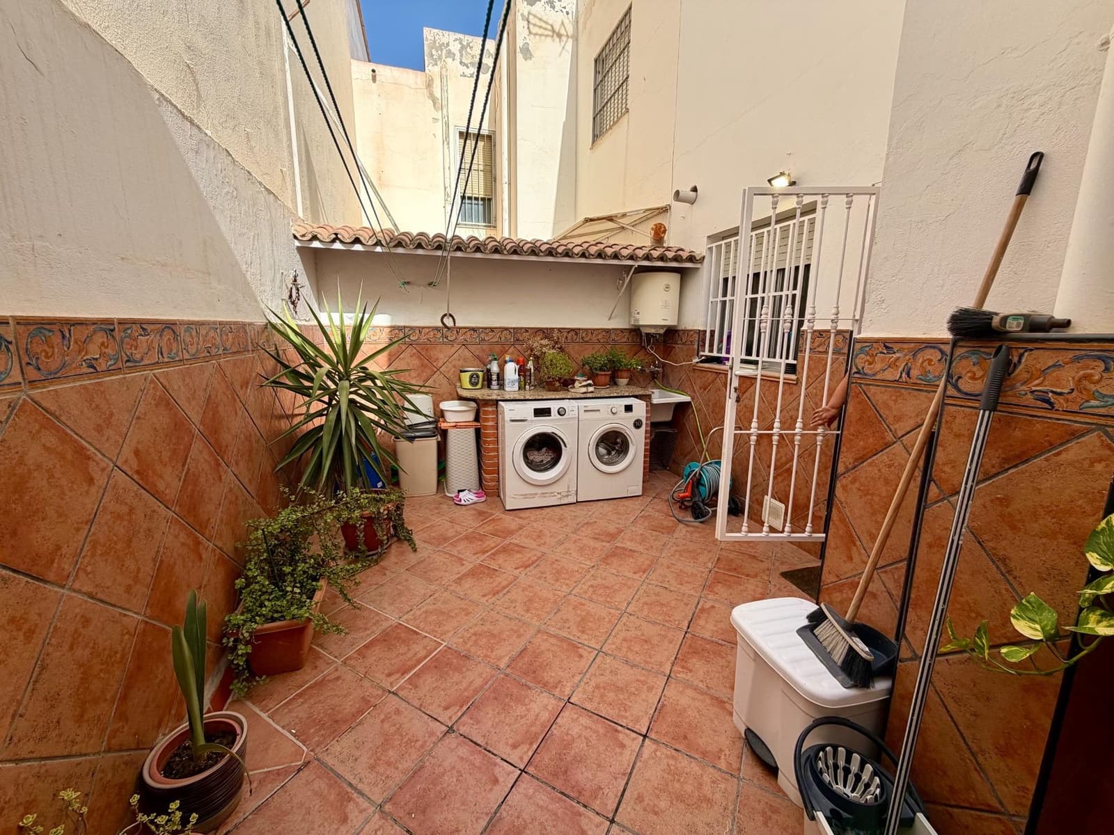 4 bedroom Terraced Villa for sale in Almeria city - € 249,000 (Ref: 9973449)