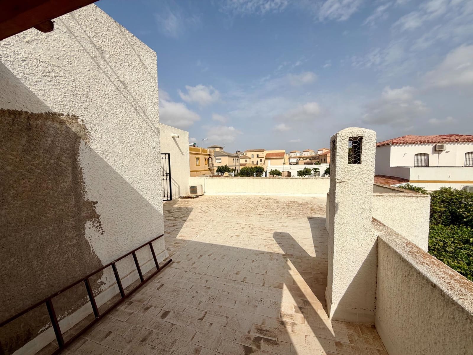 8 bedroom Villa for sale in Vera - € 399,900 (Ref: 9977436)